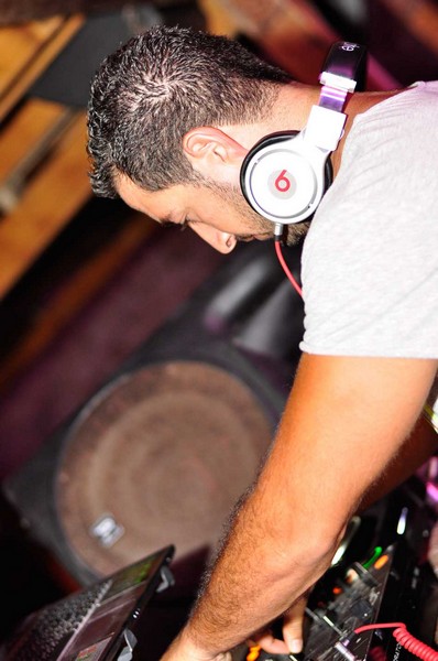 Cyan RnB Night
